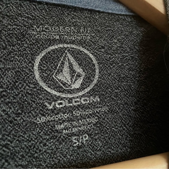 Volcom Tee - Picture 4 of 5